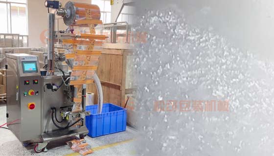 全自動袋裝水冰袋包裝機(jī)圖片